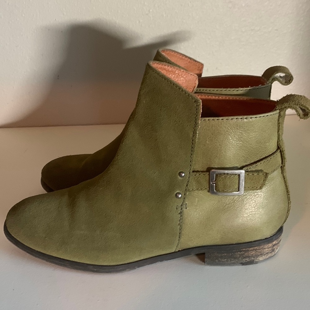 Womens Green Ankle Boot Size 8